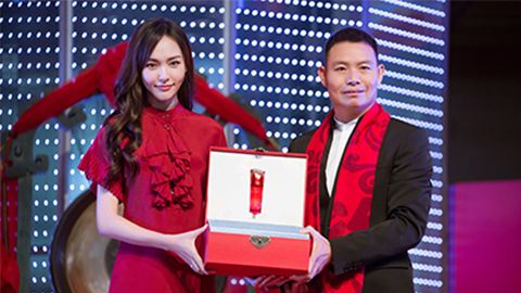 中国美正当红，j9官网A股上市，引领新时代